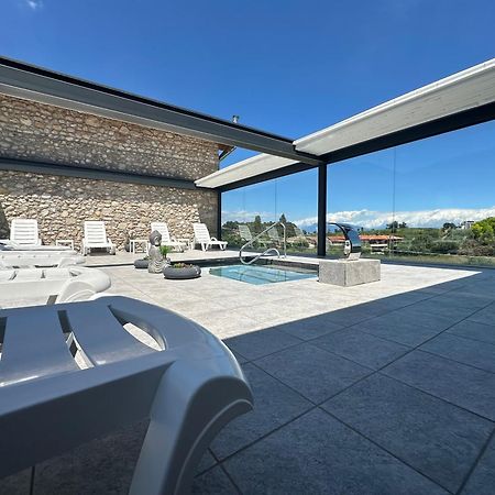 Agriturismo Al Mancino Lonato Eksteriør billede