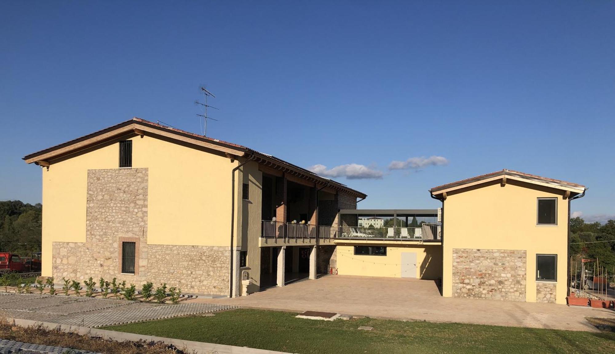 Agriturismo Al Mancino Lonato Eksteriør billede